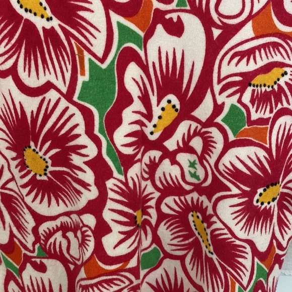 Hot Pink white yellow black green floral knit top v neck and scoop back - Picture 3 of 9